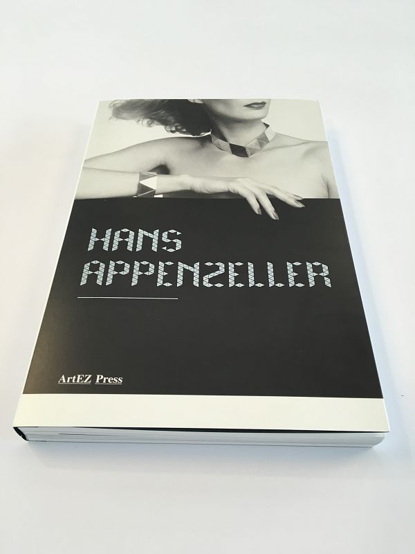Mooi boek met Zwitserse bindwijze voor Hans Appelzeller